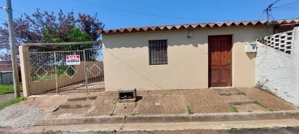 Alquiler / Pasaje 5 vivienda 231 san miguel / Artigas